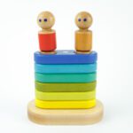 Magnetiline ladumismäng kahe tegelaspulgaga